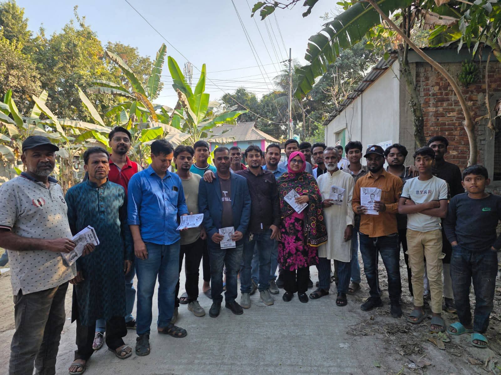 কালীগঞ্জে ধানের শীষের পক্ষে নাসরিন পপির প্রচারণা